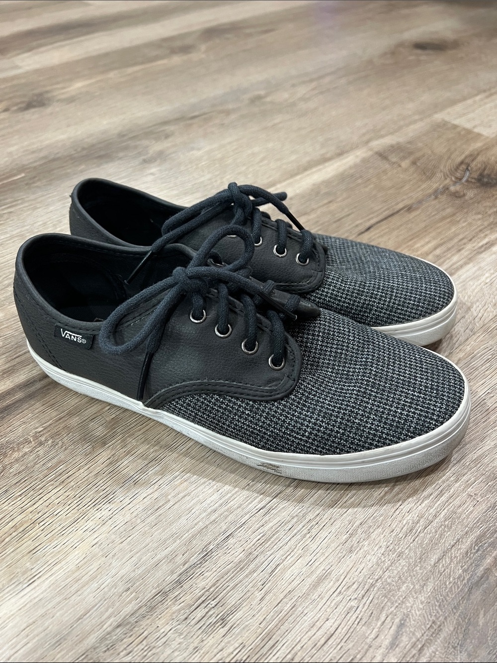Vans Canvas Black and Gray Houndstooth Pattern Low-Top Lace-Up Sneakers